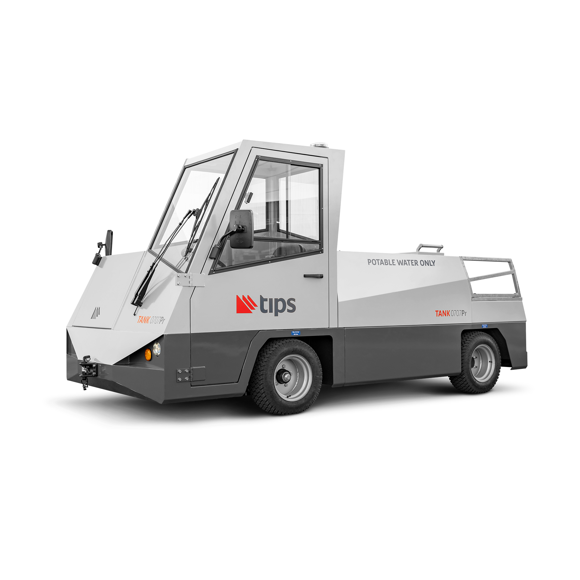 Photo of the Tips GSE Tank, an electric, airport potable water vehicle.